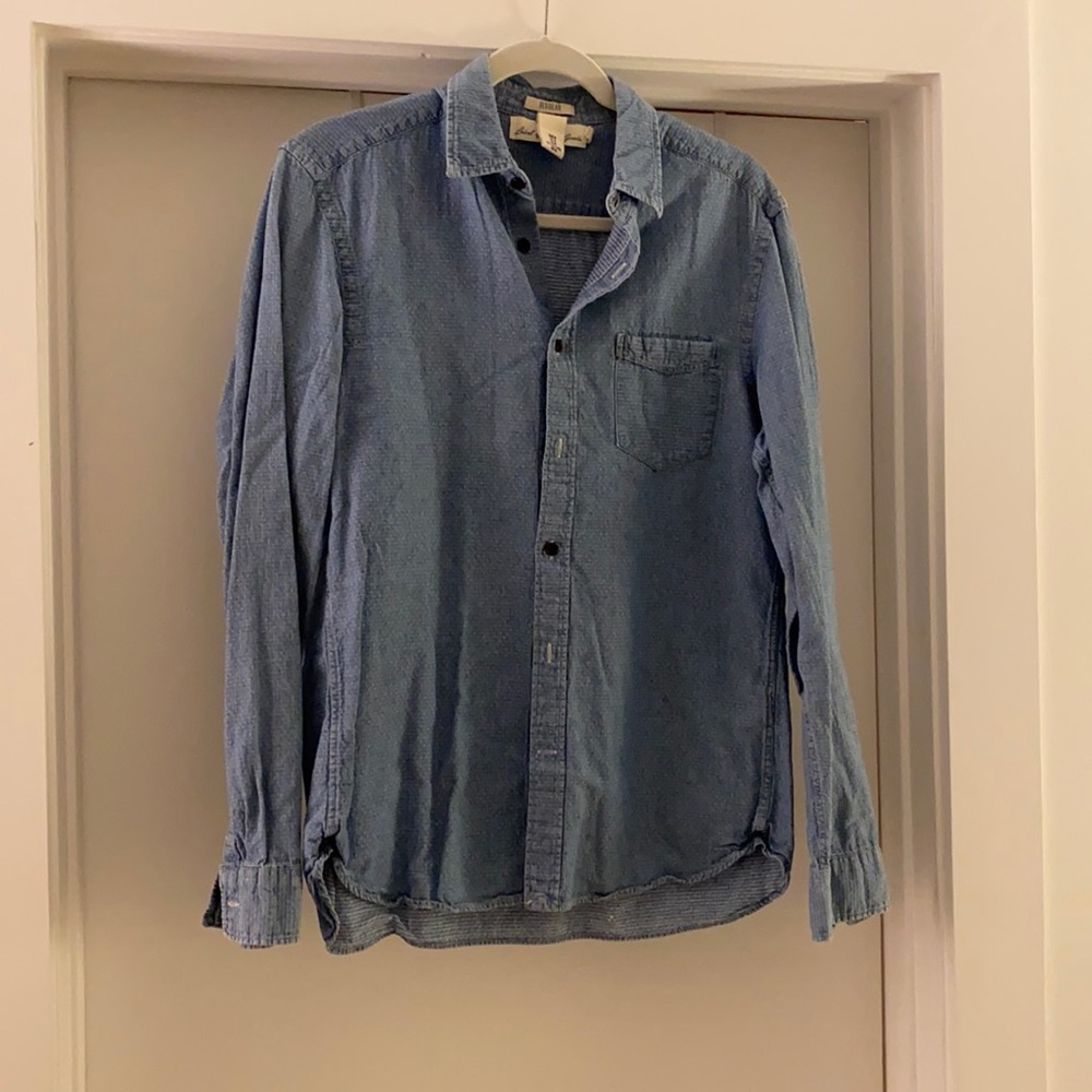 Blue long sleeve button down with white accents